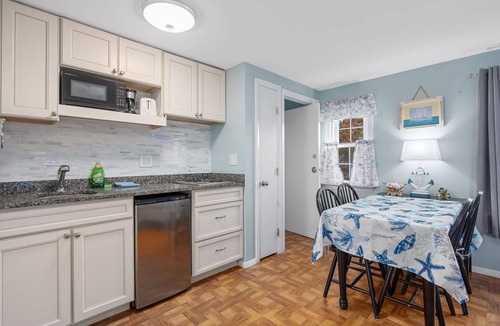 South Yarmouth Cottage | Relax & Unwind at The Coastal Haven & Seascape