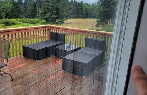 Jefferson House | Relax with the whole family at this peaceful place to stay with gorgeous views.