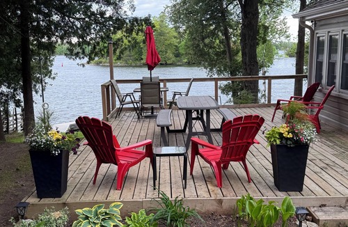 Trent Hills Cottage | Relaxing cottage along the Trent Severn waterway! Pet-friendly, wifi, amentities