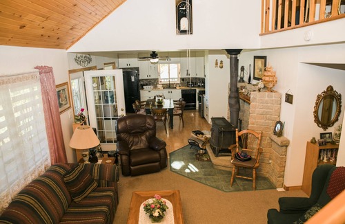 Westmeath Cottage | Relaxing Cottage on a 3 acre property on the Ottawa River. 5 bedroom