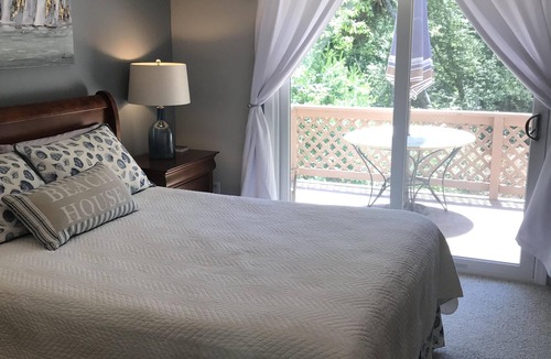 Fells Pond House | Relaxing Family Cape Retreat in New Seabury