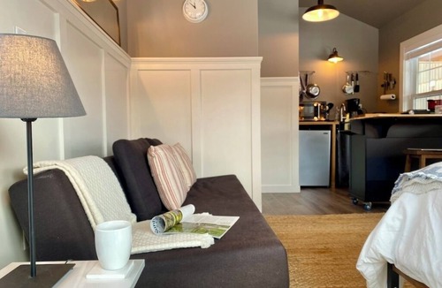 Gallupville Cabin | Relaxing Guesthouse with Decks and Panoramic Views