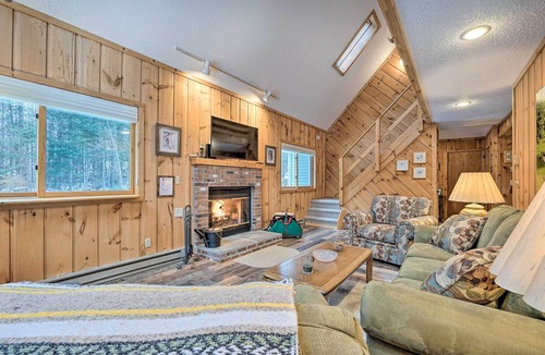 West Dover House | Relaxing Home Mins from Mt Snow, Hiking, & Lakes