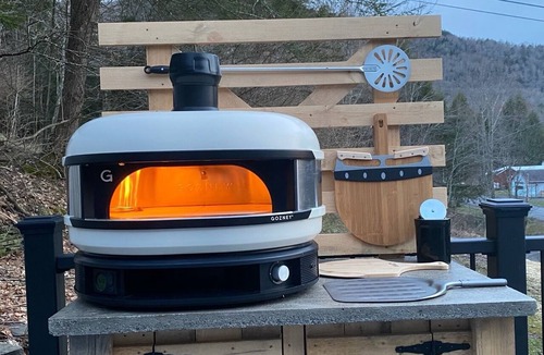 Margaretville House | Relaxing Mtn Getaway-KingSuite+LogBed+View+Firepit+PizzaOven+Kayaks+LgDeck+Yard