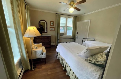 Westfield Bed & Breakfast | Relaxing One-Bedroom Retreat Close to Everything-Stay at the YWCA- Two Twin Beds