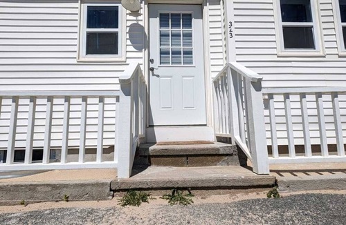 North Truro Cottage | Relaxing Retreat at the Pearl VIP Sunday Cottage located at the Oceana Cottages