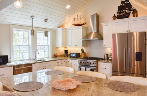West Dennis House | Remodeled 5-Bedroom Gem in West Dennis