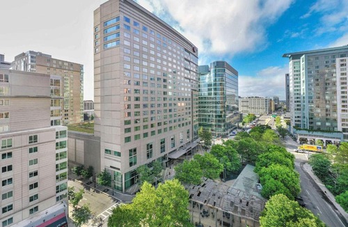 Seaport District Hotel | Renaissance Boston Seaport District
