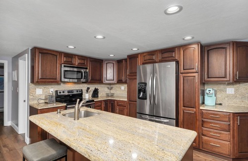 Moultonborough House | Renovated Balmoral Winnipesaukee Sleeps 8 Pet Friendly