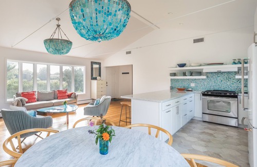 Montauk House | Renovated beach house in Montauk min from ocean and golf/pool/tennis