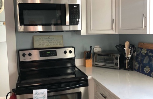 Edgartown Cottage | Renovated Cottage with nice yard and homey interior