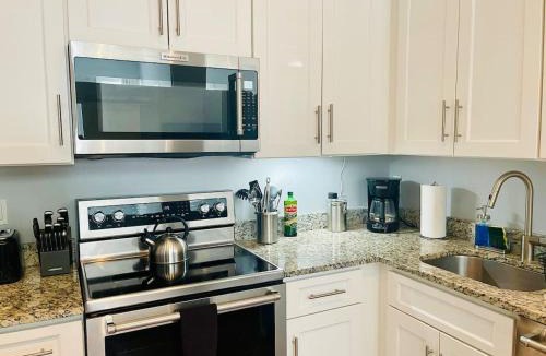Old Port House | Renovated Exchange St. Loft with Free Parking