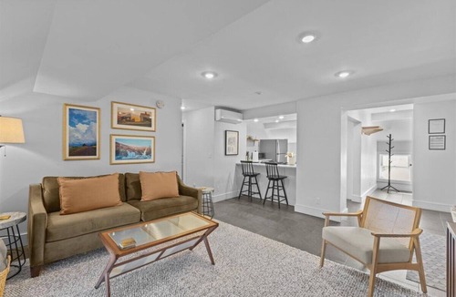 Stowe Village Historic District Apartment | Renovated Historic Carriage House on Stowe Main Street, Walk to Everything