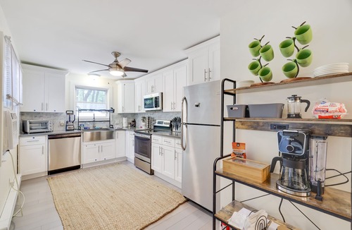 Pocono Summit House | Renovated home with Hot Tub, Deck, Arcade, HOA Lake Access. Pets Welcome!