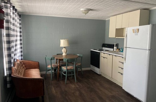 Holderness Hotel | Renovated Lake Suite 3, Kitchen, Private Beach + Dock Access, Not Dog Friendly