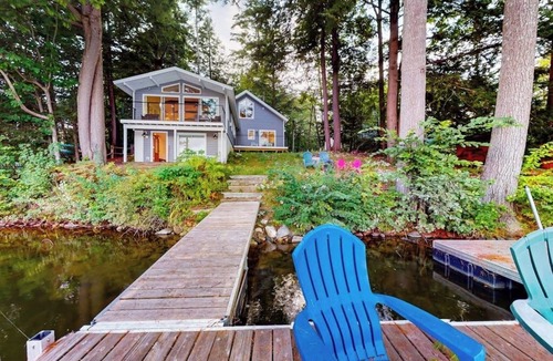 Ludlow Cottage | Renovated lakefront cottage w/hot tub, dock, kayaks, swim platform, & firepit