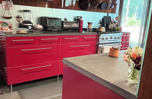 Barnes Landing House | Renovated Modernist Refuge, Steps to Best Hampton's Beaches