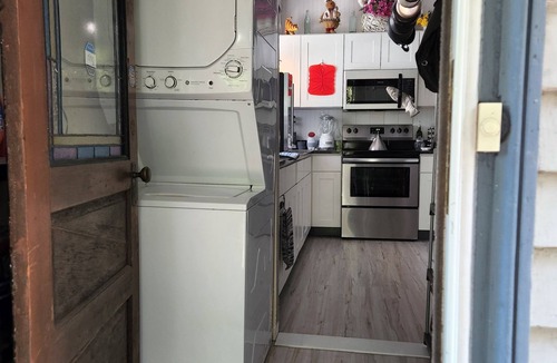 Off Broadway Apartment | Renovated, sun filled ground floor apartment