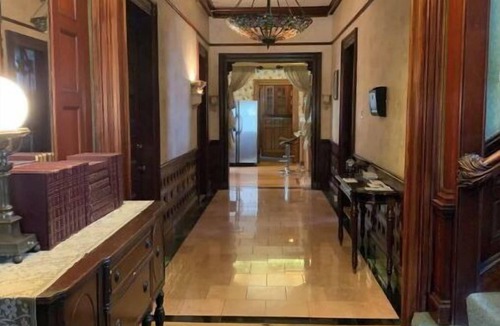 West End House | Rent a room in the gorgeous Holt House