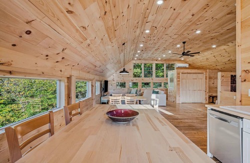 West Hartford Apartment | Reservoir Ridge Loft with Hot Tub & Sauna