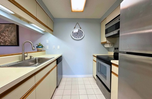 Northwest Harwich Condo | Resort Style Condo w/Exclusive Amenities: Private Beach, Saltwater Pool & More!