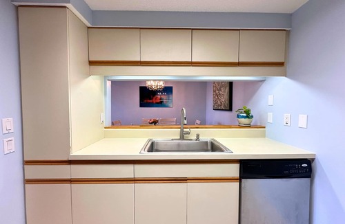 Northwest Harwich Condo | Resort Style Condo w/Exclusive Amenities: Private Beach, Saltwater Pool & More!