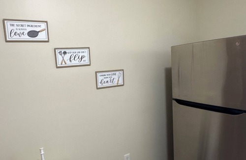 Lower Vailsburg House | Rest assured with a piece of mind near the airport
