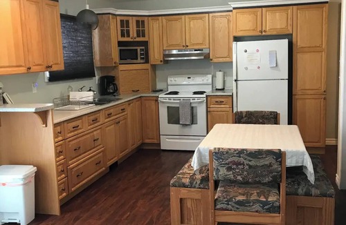 Balderson Apartment | Rest for your soul Peace Quiet Nature Secluded Cozy