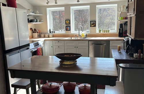 Lyme Apartment | Restored barn in charming Lyme with studio apartment.