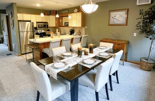 Bartlett House | River Access, Gas stove, Min to N. Conway, Attitash