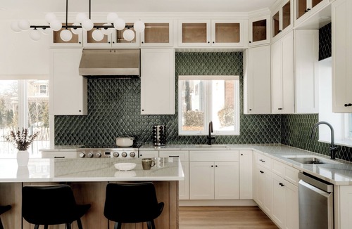 Newburgh House | River Views & Hot Tub | Artisan on Washington