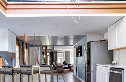 Coxsackie House | Riverfront escape sleeps 12 w/POOL, Hot Tub, Gazebo, Pickleball, PS5