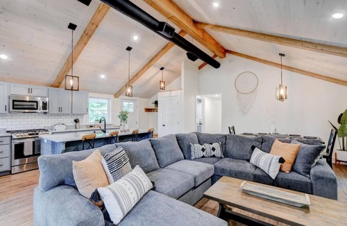 Center Conway House | Riverfront Getaway in Conway, Saco River Farmhouse