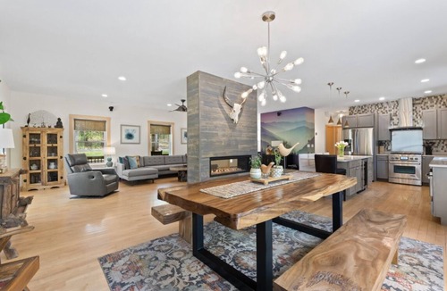 Southern Coast House | Riverfront Retreat. 4-bedroom Ogunquit home. Secluded yet close to everything,