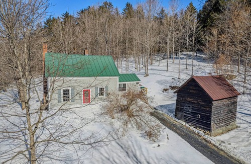 Taftsville House | Riverside Cottage on the Ottauquechee River