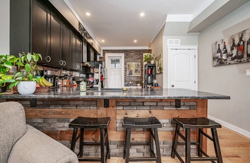 Elora Apartment | Riverside Retreat with Modern Comforts in the Heart of Elora