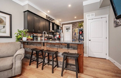 Elora Apartment | Riverside Retreat with Modern Comforts in the Heart of Elora