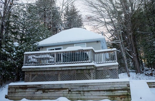 Bishop Corners Ski Chalet | Riverview Cottage - Myers Cave Resort