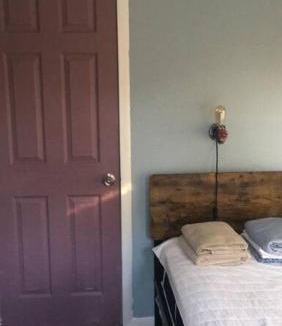 East Rock House | Rock Pad AirBnB
