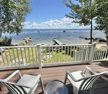 Standish House | ROCKY BEACH LIMIT 5 cabin