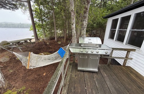 Sullivan Cabin | Rocky Shore Cabin - Flanders Pond