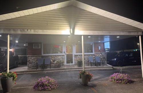 Balderson Hotel | Rogers Motel