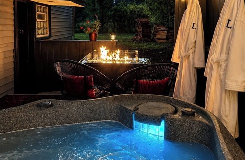 Fayetteville Apartment | Romantic Moody Suite Private Hot Tub