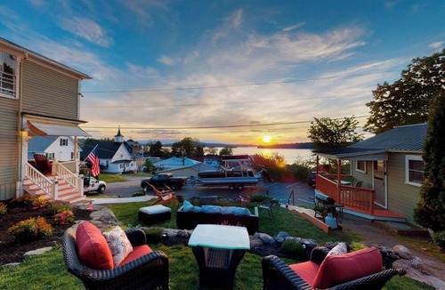 Weirs Beach House | Room 9 (3rd Floor with Shared Bath)