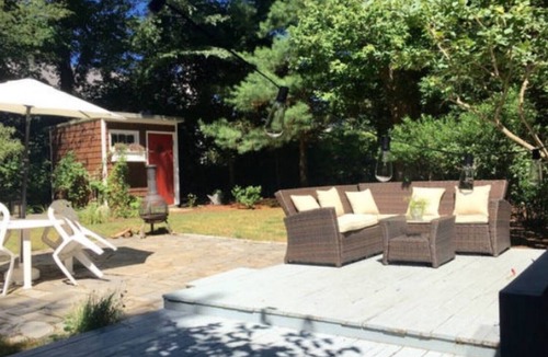 Saunderstown Bed & Breakfast | Room in private cottage