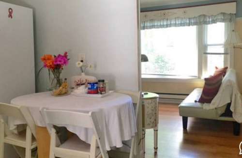 Saunderstown Bed & Breakfast | Room in private cottage