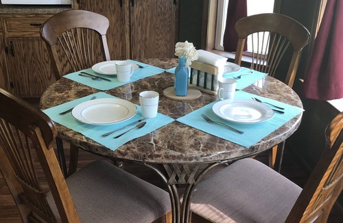 Cape Vincent House | Rose Cottage family home - year round - ADA friendly