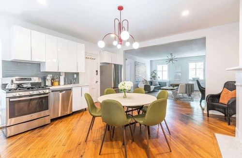 Clinton Hill Apartment | Rove Travel | Adelphi II | Apt in Ft Greene w/Deck