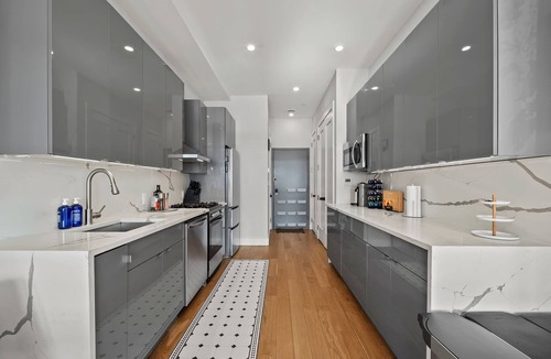 Crown Heights Apartment | Rove Travel | Carroll Court II | Apt w/Terrace