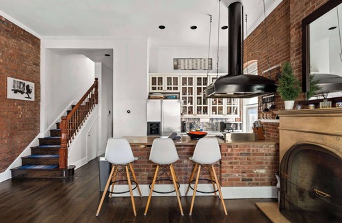 Ukrainian Village Apartment | Rove Travel | Cobblestone Manor | PH w/Outdoor